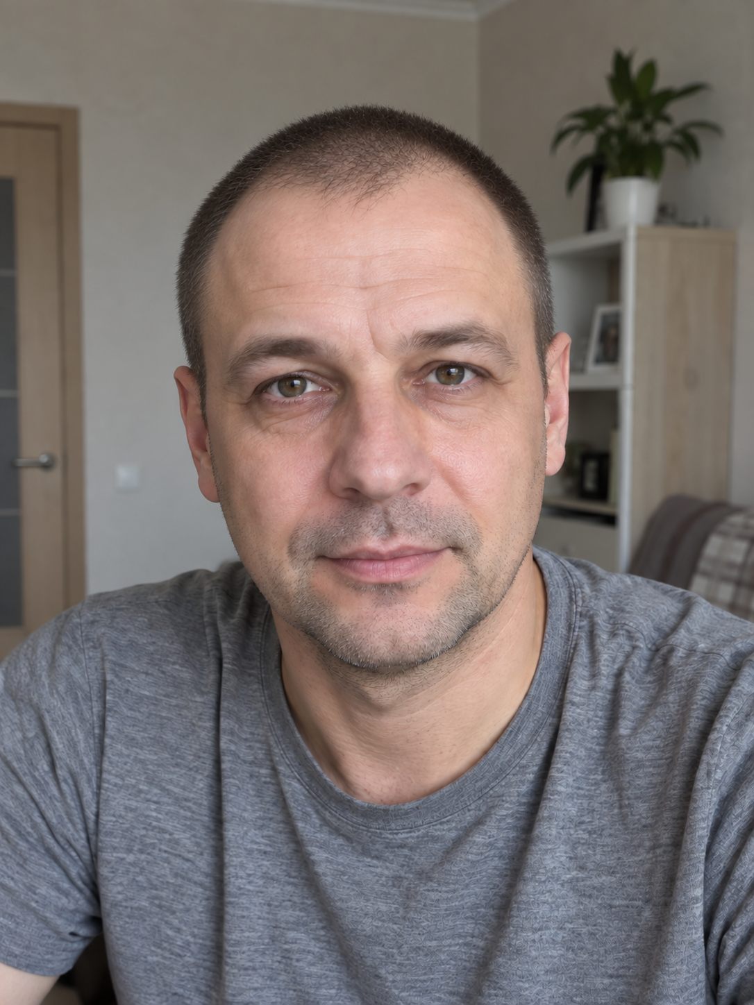 Шаг 2 — под машинку 6 мм, залысины стали менее заметны